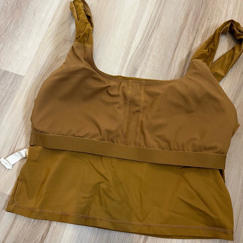 Fabletics Mustard Crop Tank Top with removable pads. - Picture 4 of 4